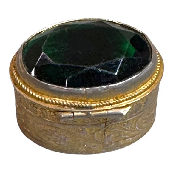 Antique Miniature Trinket Large Emerald Green Goldtone Filigree Ring Jewelry Box - Picture 9 of 12